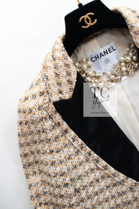 CHANEL 06S Ivory Creme Gold Tone Tweed Jacket Skirt Suit Sharon Stone 36 38 シャネル アイボリー クリーム ゴールド  ツイード ジャケット スカート スーツ 女優シャローン ストーン 即発