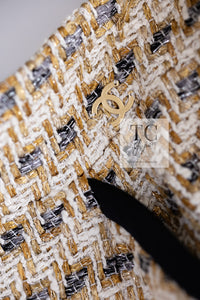 CHANEL 06S Ivory Creme Gold Tone Tweed Jacket Skirt Suit Sharon Stone 36 38 シャネル アイボリー クリーム ゴールド  ツイード ジャケット スカート スーツ 女優シャローン ストーン 即発