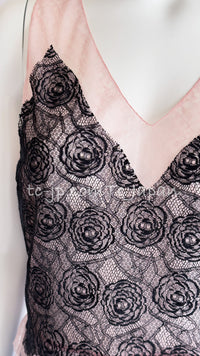CHANEL 03S Pink Black Camellia Lace Cotton Sleeveless Tops 38 シャネル ピンク ブラック カメリア レース コットン トップス 即発