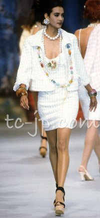 CHANEL 92S Vintage Ivory Camellia Buttons Wool Fringe Tweed Jacket Skirt Suit 40 42 シャネル ヴィンテージ アイボリー カメリアボタン フリンジ ウール ツイード ジャケット スカート スーツ 即発