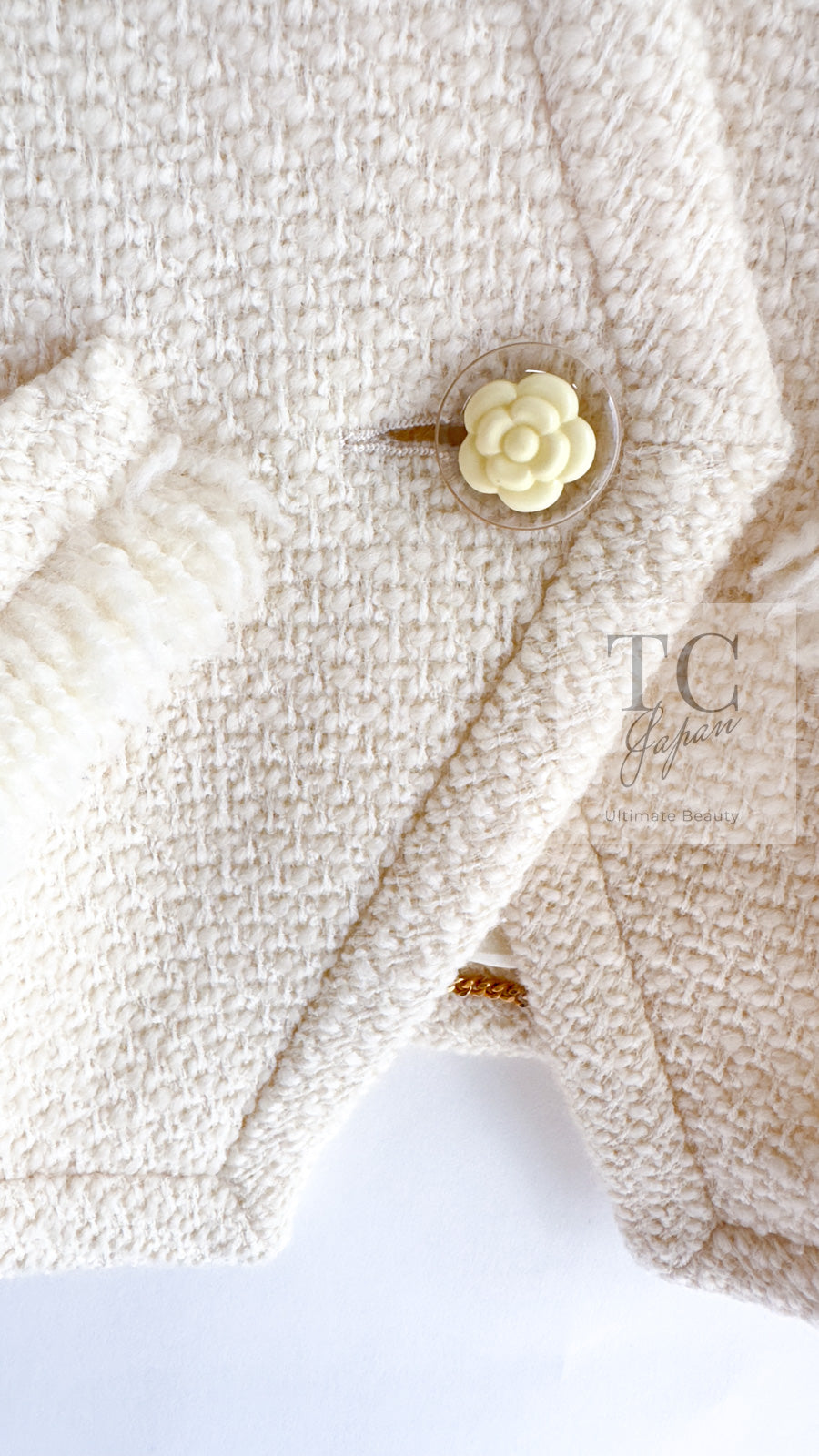 CHANEL 92S Vintage Ivory Camellia Buttons Wool Fringe Tweed Jacket Skirt Suit 40 42 シャネル ヴィンテージ アイボリー カメリアボタン フリンジ ウール ツイード ジャケット スカート スーツ 即発