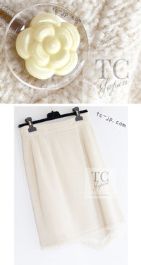 CHANEL 92S Vintage Ivory Camellia Buttons Wool Fringe Tweed Jacket Skirt Suit 40 42 シャネル ヴィンテージ アイボリー カメリアボタン フリンジ ウール ツイード ジャケット スカート スーツ 即発