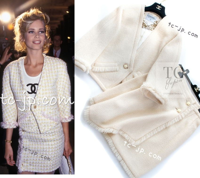 CHANEL 92S Vintage Ivory Camellia Buttons Wool Fringe Tweed Jacket Skirt Suit 40 42 シャネル ヴィンテージ アイボリー カメリアボタン フリンジ ウール ツイード ジャケット スカート スーツ 即発