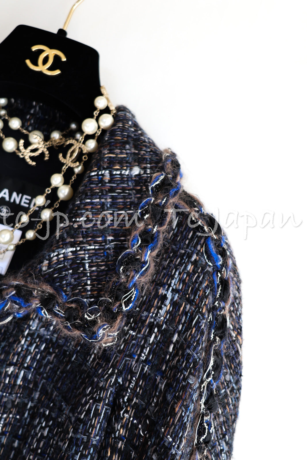 CHANEL 11A Navy Black CC Logo Buttons Trim Tweed Cardigan Jacket 36 42 シャネル ネイビー ブラック CCロゴボタン トリム ツイード カーディガン ジャケット 即発