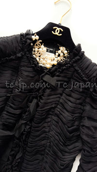 CHANEL 06A Black Ribbon Silk Penelope Cruz Cardigan Jacket Tops 38 40 44 シャネル ブラック リボン シルク ブラウス カーディガン ジャケット 即発