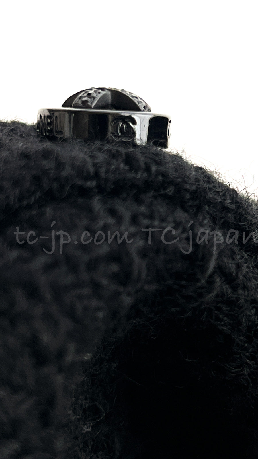 CHANEL 06A Black Wool 100 Tweed Jacket 38 シャネル ブラック ウール100% ツイード ジャケット シルク襟 即発