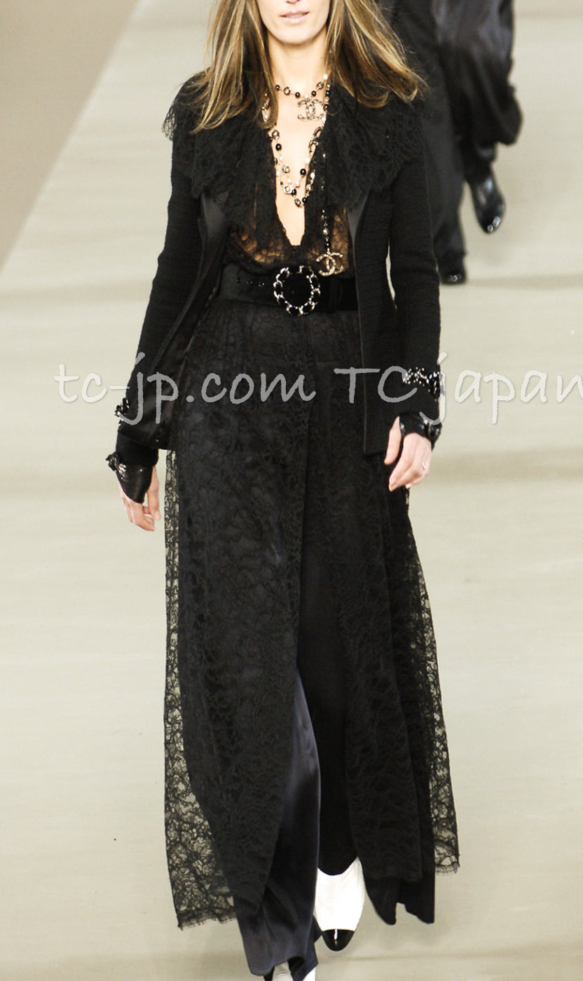 CHANEL 06A Black Wool 100 Tweed Jacket 38 シャネル ブラック ウール100% ツイード ジャケット シルク襟 即発