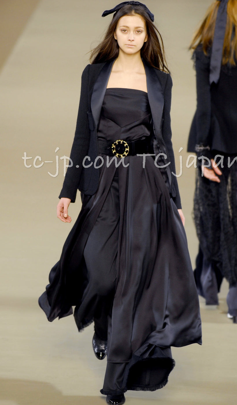 CHANEL 06A Black Wool 100 Tweed Jacket 38 シャネル ブラック ウール100% ツイード ジャケット シルク襟 即発