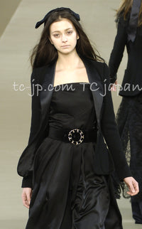 CHANEL 06A Black Wool 100 Tweed Jacket 38 シャネル ブラック ウール100% ツイード ジャケット シルク襟 即発