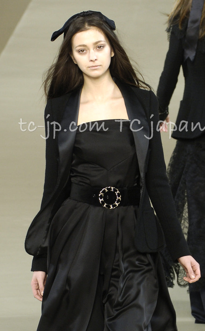 CHANEL 06A Black Wool 100 Tweed Jacket 38 シャネル ブラック ウール100% ツイード ジャケット シルク襟 即発