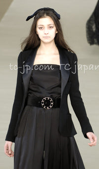 CHANEL 06A Black Wool 100 Tweed Jacket 38 シャネル ブラック ウール100% ツイード ジャケット シルク襟 即発