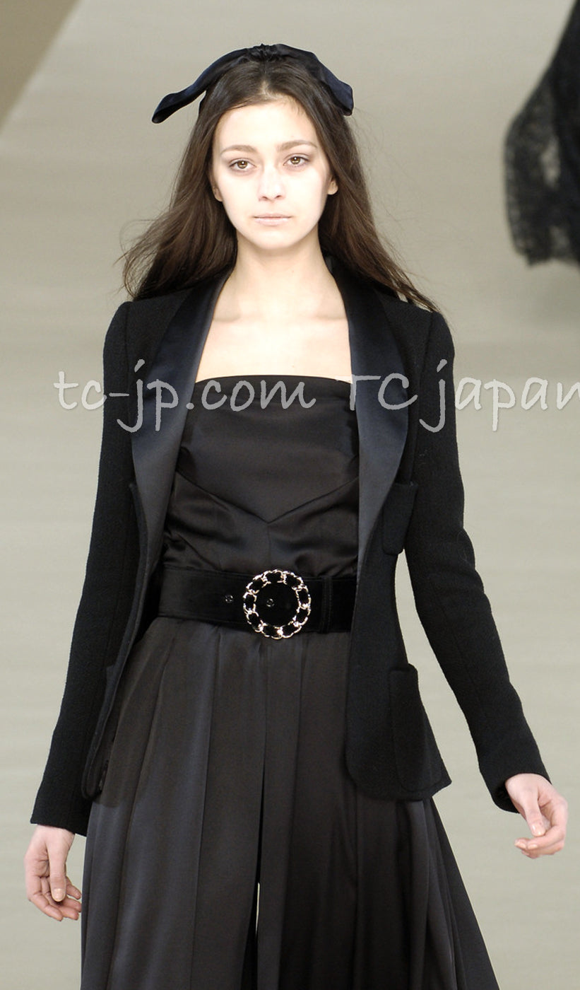 CHANEL 06A Black Wool 100 Tweed Jacket 38 シャネル ブラック ウール100% ツイード ジャケット シルク襟 即発