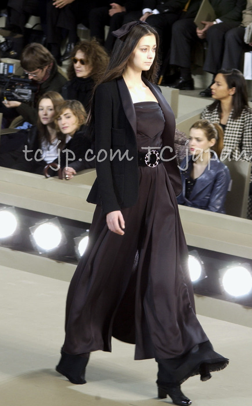 CHANEL 06A Black Wool 100 Tweed Jacket 38 シャネル ブラック ウール100% ツイード ジャケット シルク襟 即発