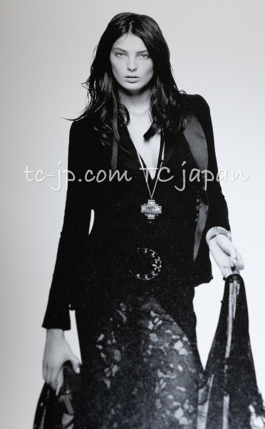 CHANEL 06A Black Wool 100 Tweed Jacket 38 シャネル ブラック ウール100% ツイード ジャケット シルク襟 即発