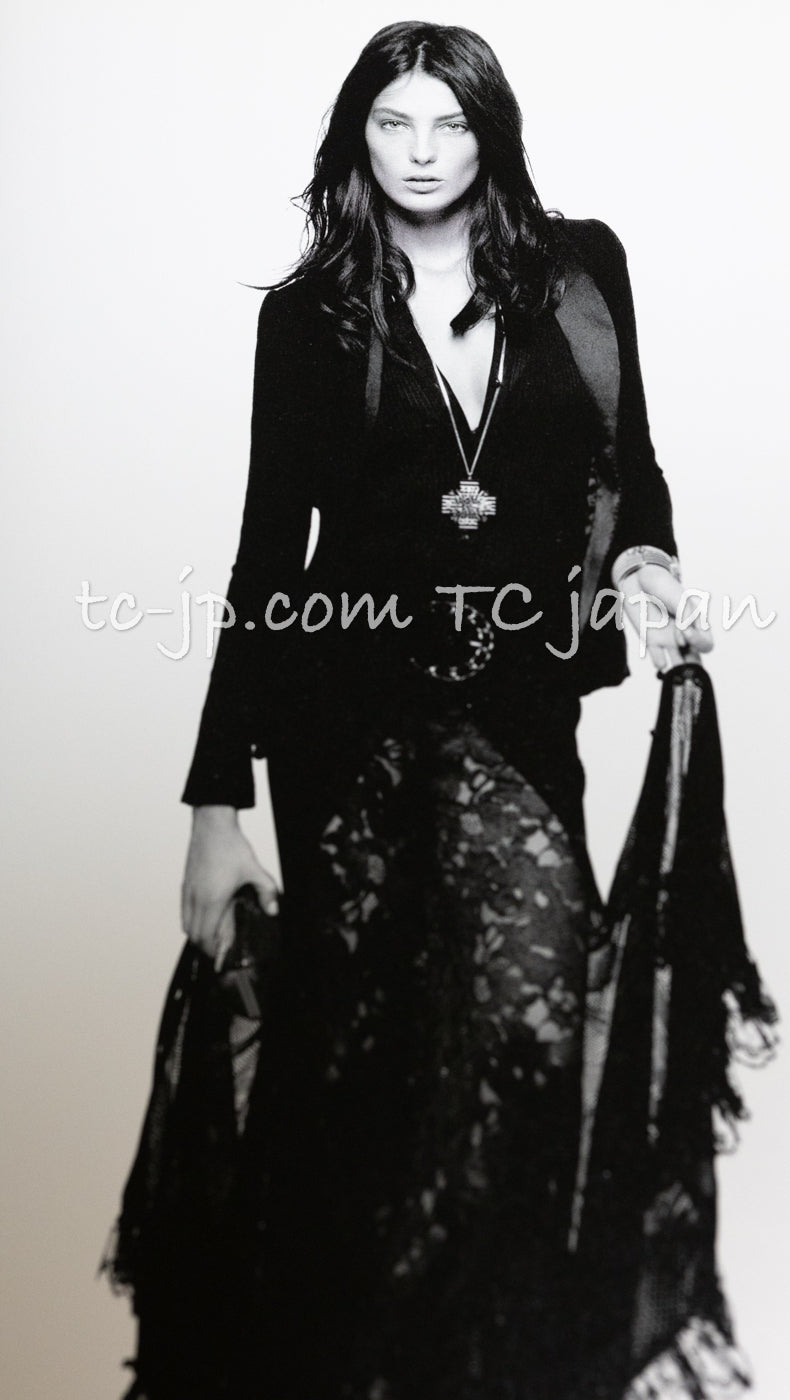 CHANEL 06A Black Wool 100 Tweed Jacket 38 シャネル ブラック ウール100% ツイード ジャケット シルク襟 即発
