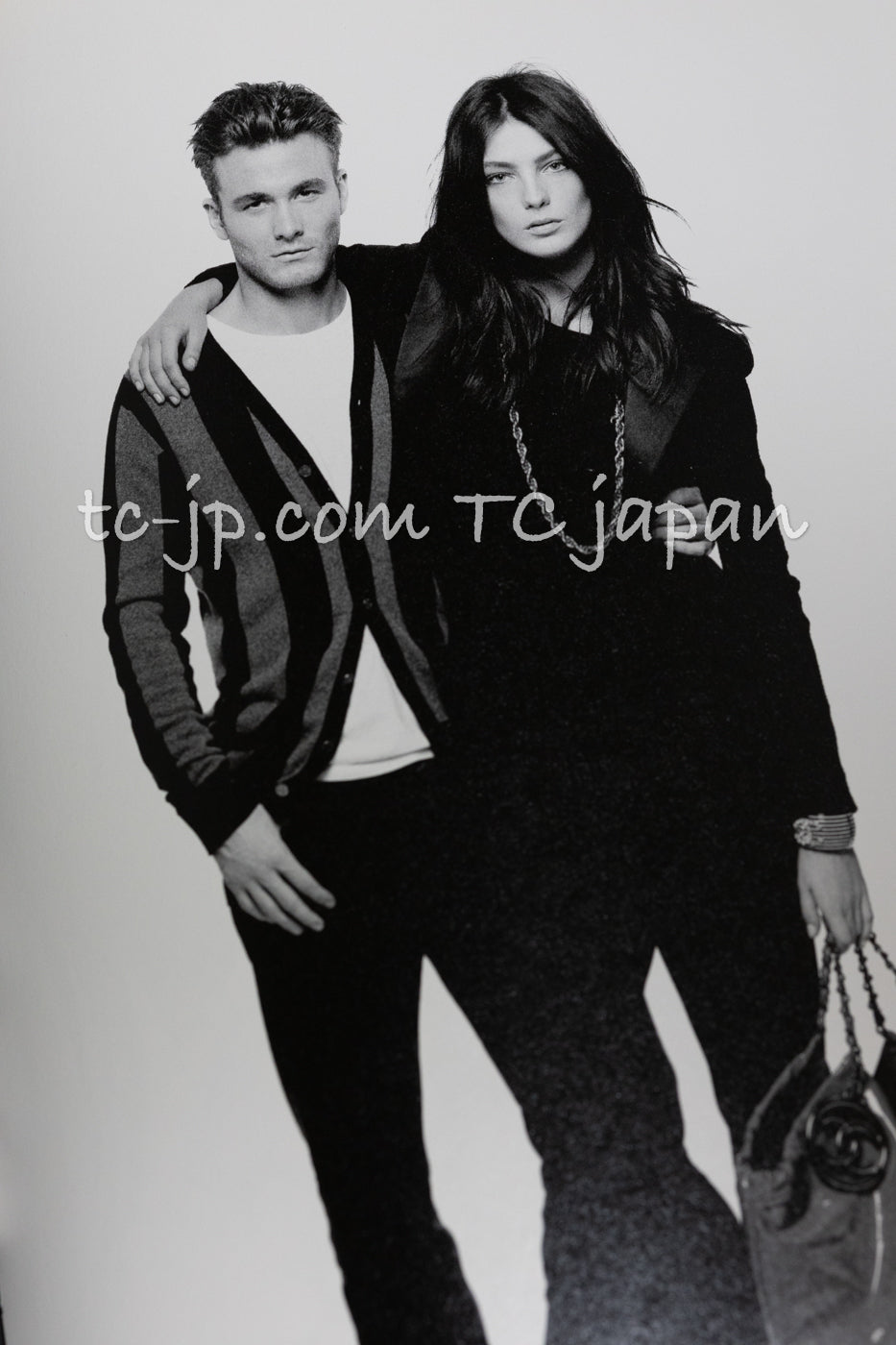 CHANEL 06A Black Wool 100 Tweed Jacket 38 シャネル ブラック ウール100% ツイード ジャケット シルク襟 即発