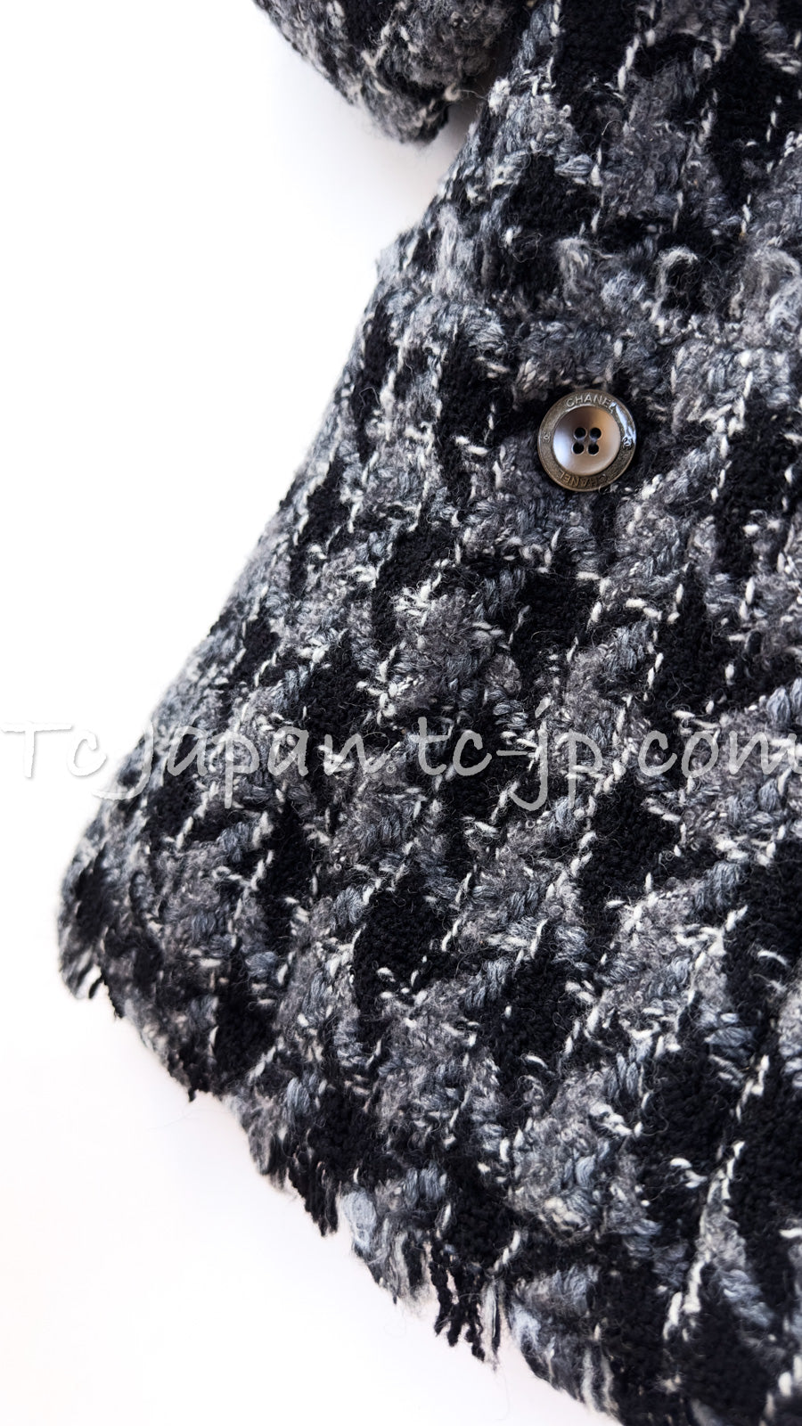 CHANEL 06A Gray Black Houndstooth Wool Silk Tweed Collarless Jacket 38 40 シャネル グレー ブラック 千鳥格子 ウール シルク ツイード ノーカラー ジャケット 即発