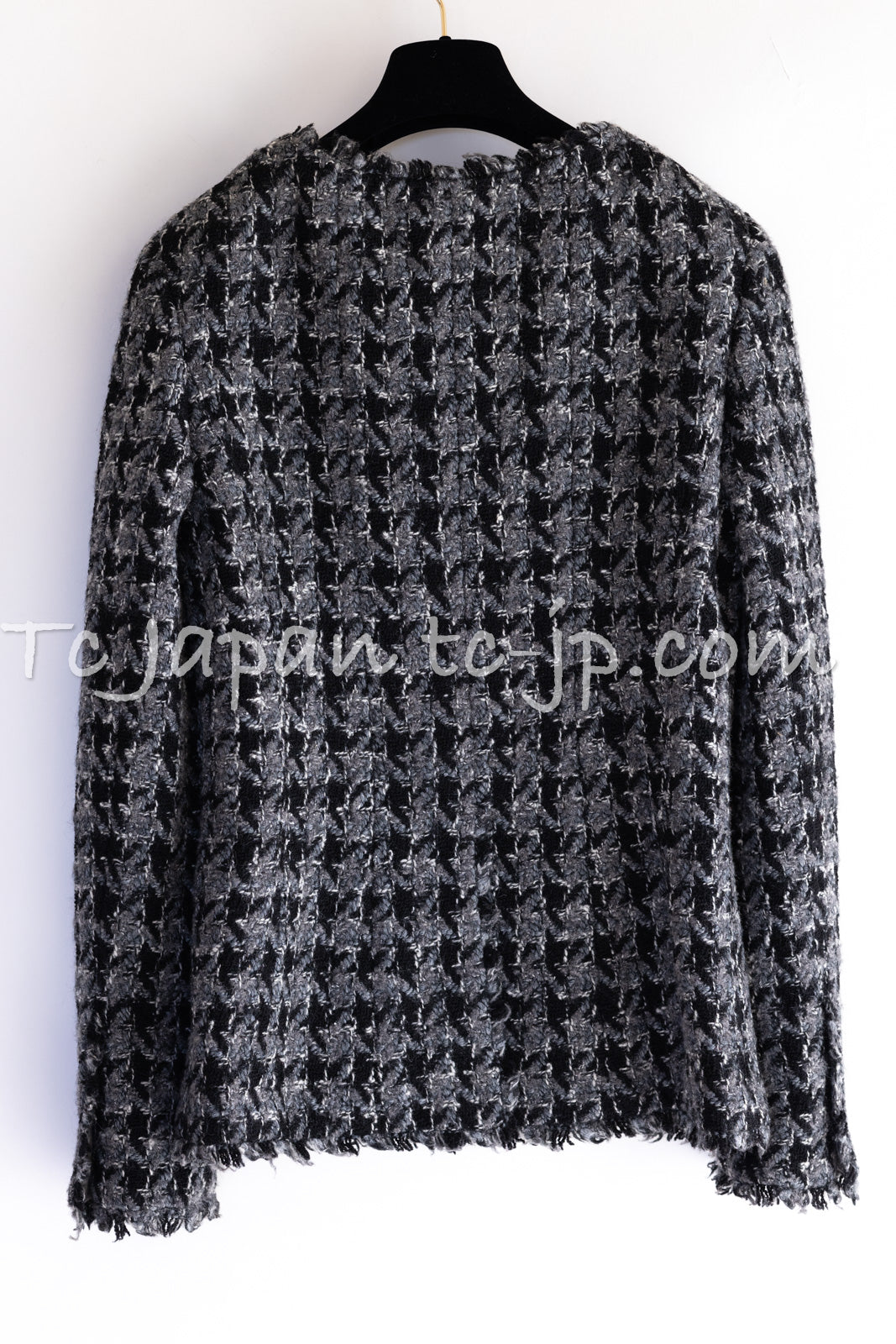 CHANEL 06A Gray Black Houndstooth Wool Silk Tweed Collarless Jacket 38 40 シャネル グレー ブラック 千鳥格子 ウール シルク ツイード ノーカラー ジャケット 即発