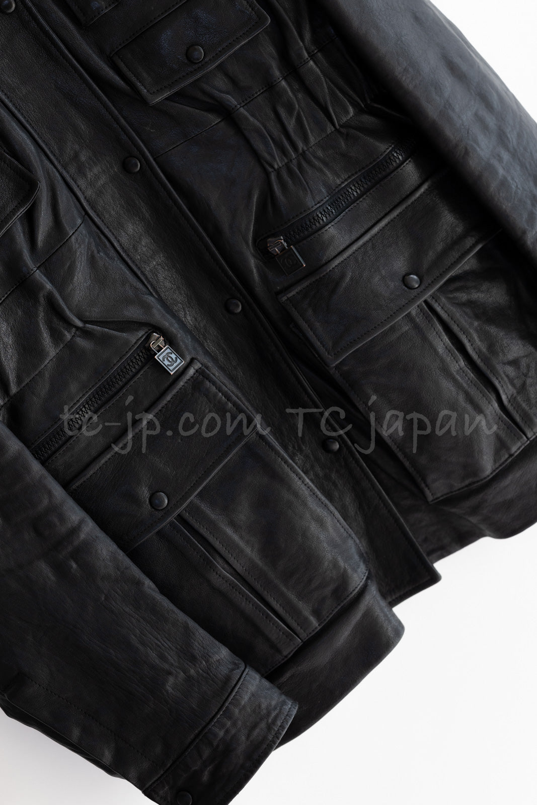 CHANEL 07A Black Lamb Skin Leather Blouson Half Coat Jacket 34 36 38 シャネル ブラック ラム スキン レザー ライダース ブルゾン ジャンバー ハーフ コート ジャケット 即発