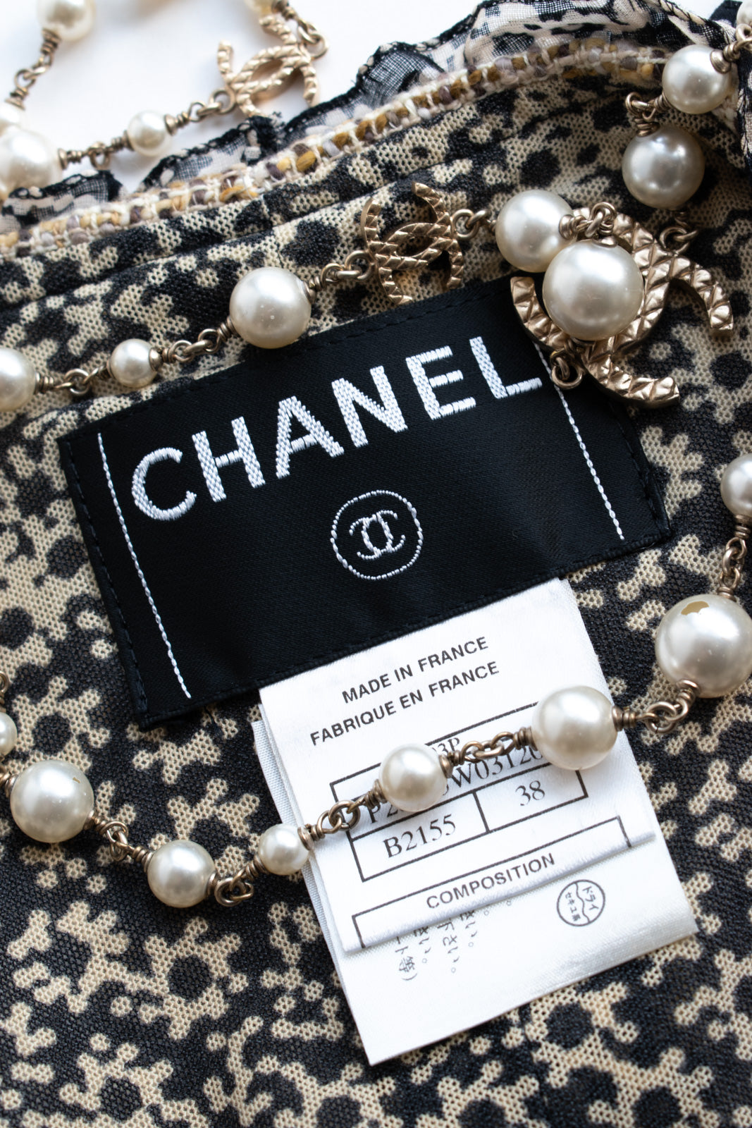 CHANEL 03S Beige Cotton Ruffled Floral Trim Tweed Jacket 36 38 シャネル ベージュ コットン ラッフル フローラルトリム ツイード ジャケット 即発