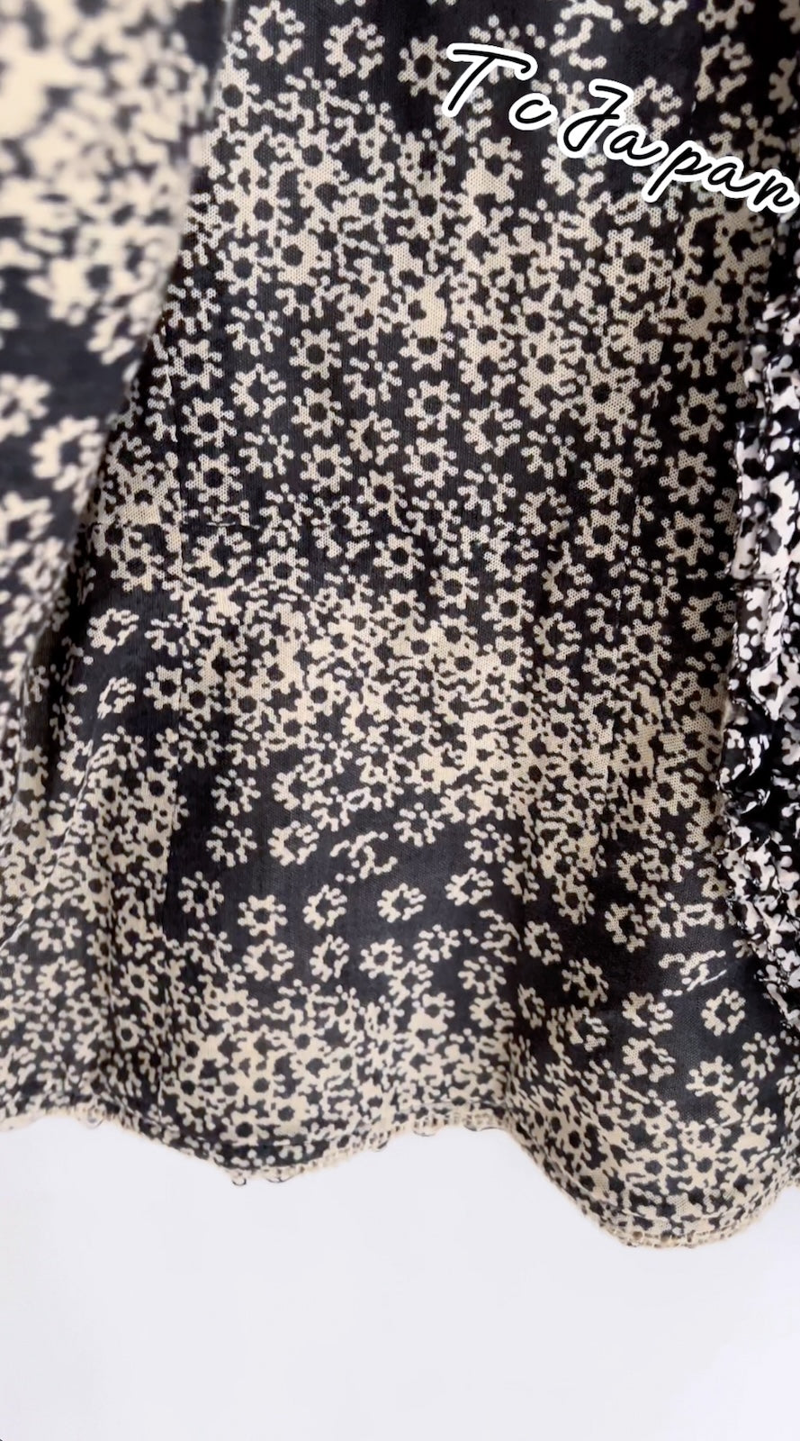 CHANEL 03S Beige Cotton Ruffled Floral Trim Tweed Jacket 36 38 シャネル ベージュ コットン ラッフル フローラルトリム ツイード ジャケット 即発