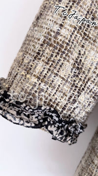 CHANEL 03S Beige Cotton Ruffled Floral Trim Tweed Jacket 36 38 シャネル ベージュ コットン ラッフル フローラルトリム ツイード ジャケット 即発