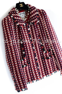 CHANEL 04A Red Navy Tricolore Wool Tweed Many CC Logo Trim Jacket 36 ④ シャネル レッド トリコロール ウール 限定版 コレクティブル ツイード ジャケット CCマーク多数 カメリアブローチ付 即発