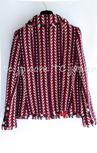 CHANEL 04A Red Navy Tricolore Wool Tweed Many CC Logo Trim Jacket 36 ④ シャネル レッド トリコロール ウール 限定版 コレクティブル ツイード ジャケット CCマーク多数 カメリアブローチ付 即発
