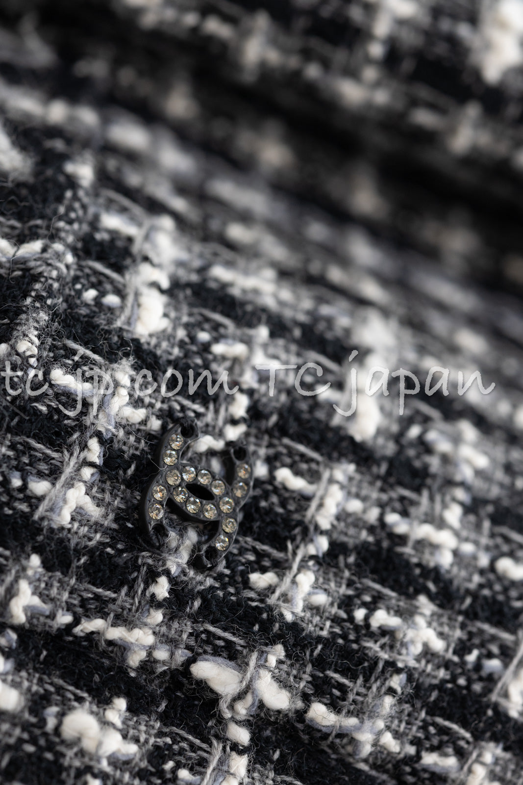 CHANEL 04PF Black Ivory Bow Ribbon Jacket Skirt 36 シャネル ブラック アイボリー リボン ツイード ジャケット スカート 即発
