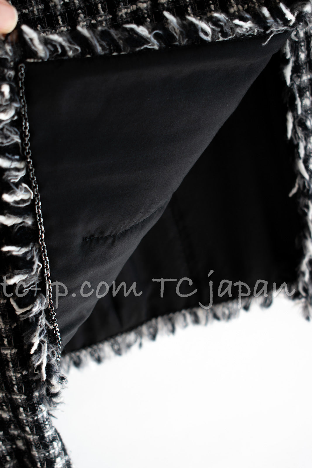 CHANEL 04PF Black Ivory Bow Ribbon Jacket Skirt 36 シャネル ブラック アイボリー リボン ツイード ジャケット スカート 即発