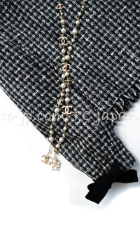 CHANEL 04PF Black Ivory Bow Ribbon Jacket Skirt 36 シャネル ブラック アイボリー リボン ツイード ジャケット スカート 即発