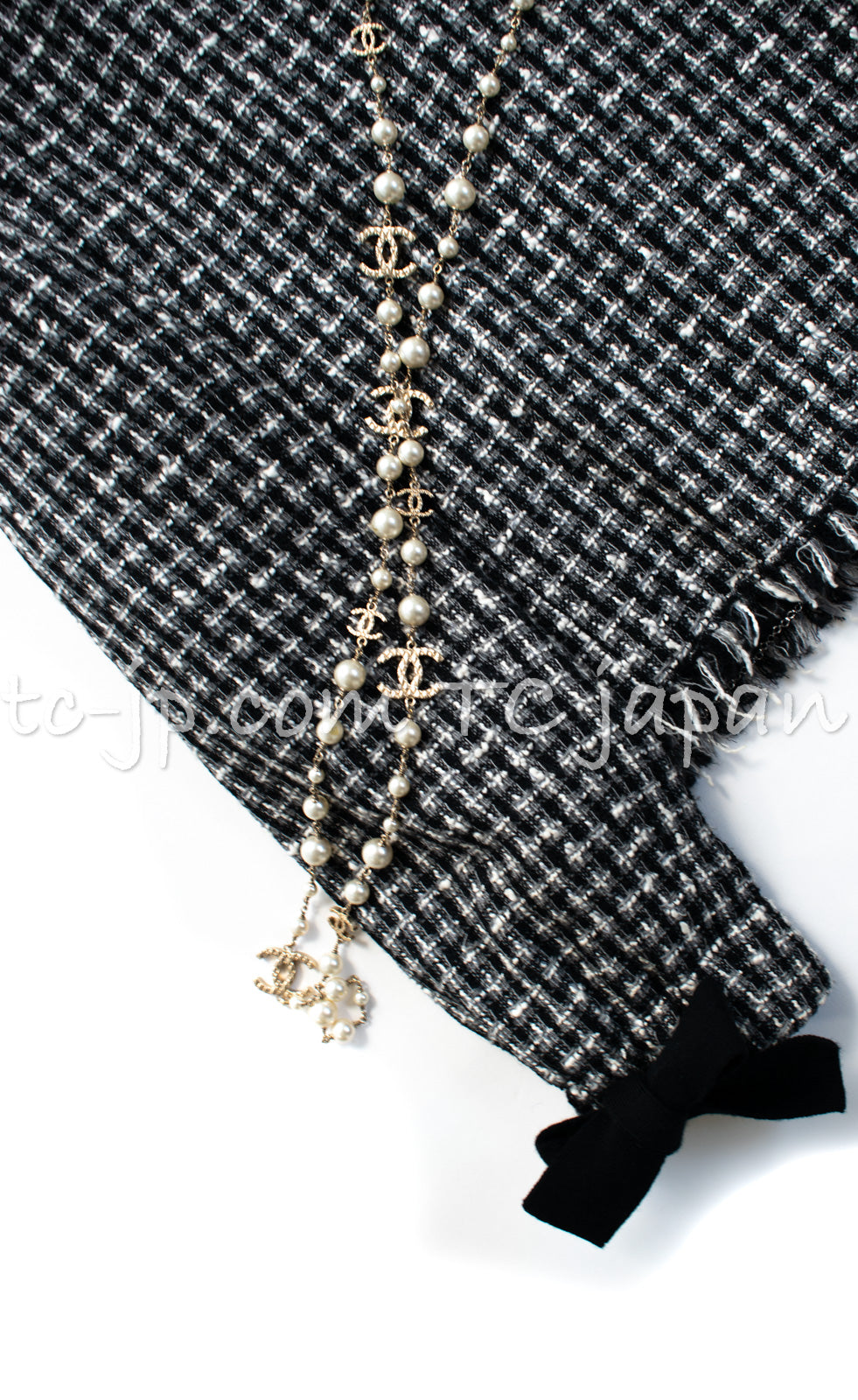 CHANEL 04PF Black Ivory Bow Ribbon Jacket Skirt 36 シャネル ブラック アイボリー リボン ツイード ジャケット スカート 即発