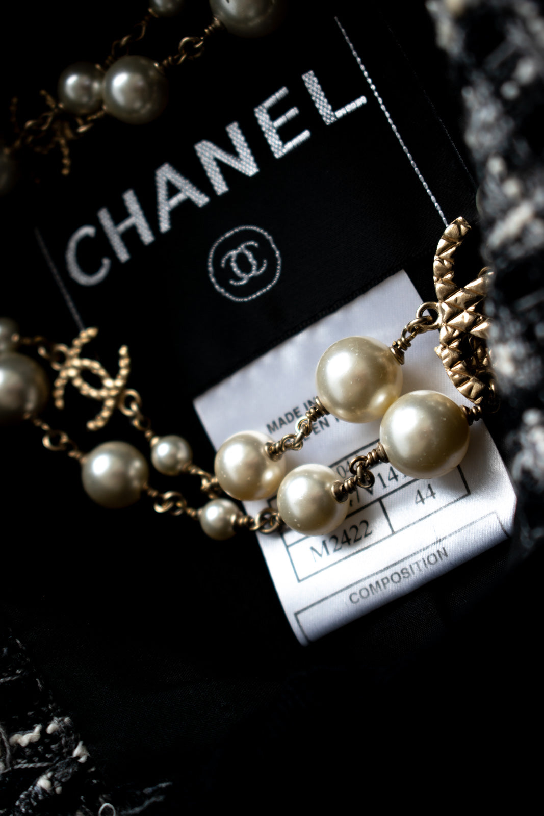 CHANEL 04PF Black Ivory Bow Ribbon Jacket Skirt 36 シャネル ブラック アイボリー リボン ツイード ジャケット スカート 即発