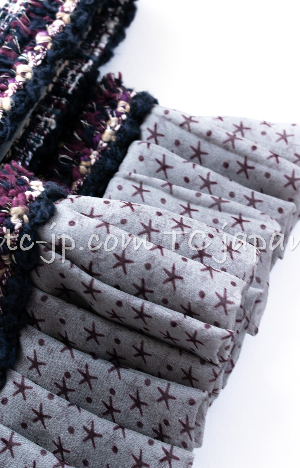 CHANEL 12S Purple Gray Cotton Tweed Silk Star Pleated Ruffle Jacket 34 シャネル パープル グレー コットン ツイード シルク スター プリーツ ラッフル ノーカラー ジャケット 即発