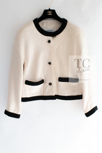 CHANEL 90S Vintage Ivory Black Braid Trim CC Ball Buttons Tweed Jacket 44 46 シャネル ヴィンテージ アイボリー ブラック ブレードトリム CCロゴ 手毬ボタン ツイード ジャケット 即発