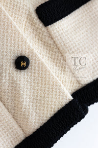 CHANEL 90S Vintage Ivory Black Braid Trim CC Ball Buttons Tweed Jacket 44 46 シャネル ヴィンテージ アイボリー ブラック ブレードトリム CCロゴ 手毬ボタン ツイード ジャケット 即発