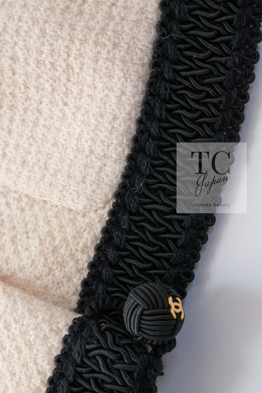 CHANEL 90S Vintage Ivory Black Braid Trim CC Ball Buttons Tweed Jacket 44 46 シャネル ヴィンテージ アイボリー ブラック ブレードトリム CCロゴ 手毬ボタン ツイード ジャケット 即発