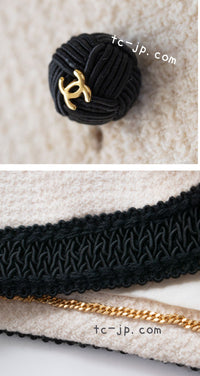 CHANEL 90S Vintage Ivory Black Braid Trim CC Ball Buttons Tweed Jacket 44 46 シャネル ヴィンテージ アイボリー ブラック ブレードトリム CCロゴ 手毬ボタン ツイード ジャケット 即発
