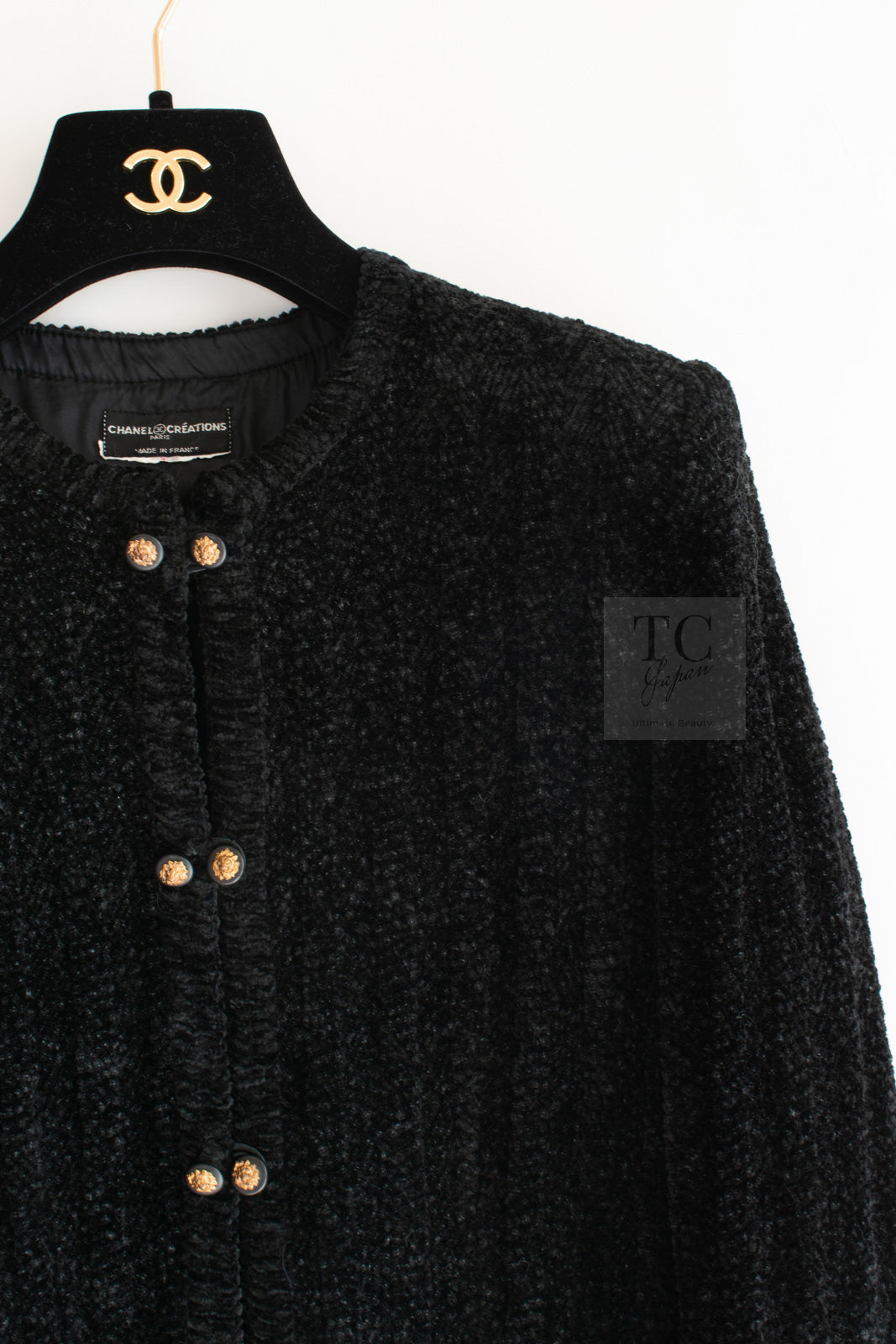 CHANEL Vintage Creations Little Black Jacket Lion Buttons Collarless 36 38 シャネル ヴィンテージ リトル ブラック ジャケット ライオン ボタン ベロア ベルベット ノーカラー 即発
