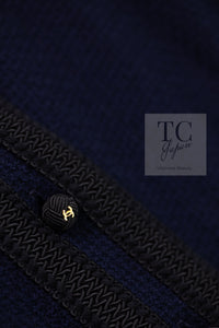 CHANEL 90S Vintage Dark Navy Black Braid Trim CC Ball Buttons Wool Tweed Jacket 36 シャネル ヴィンテージ ダーク ネイビー ブラック ブレードトリム CCロゴ 手毬ボタン ウール ツイード ジャケット 即発
