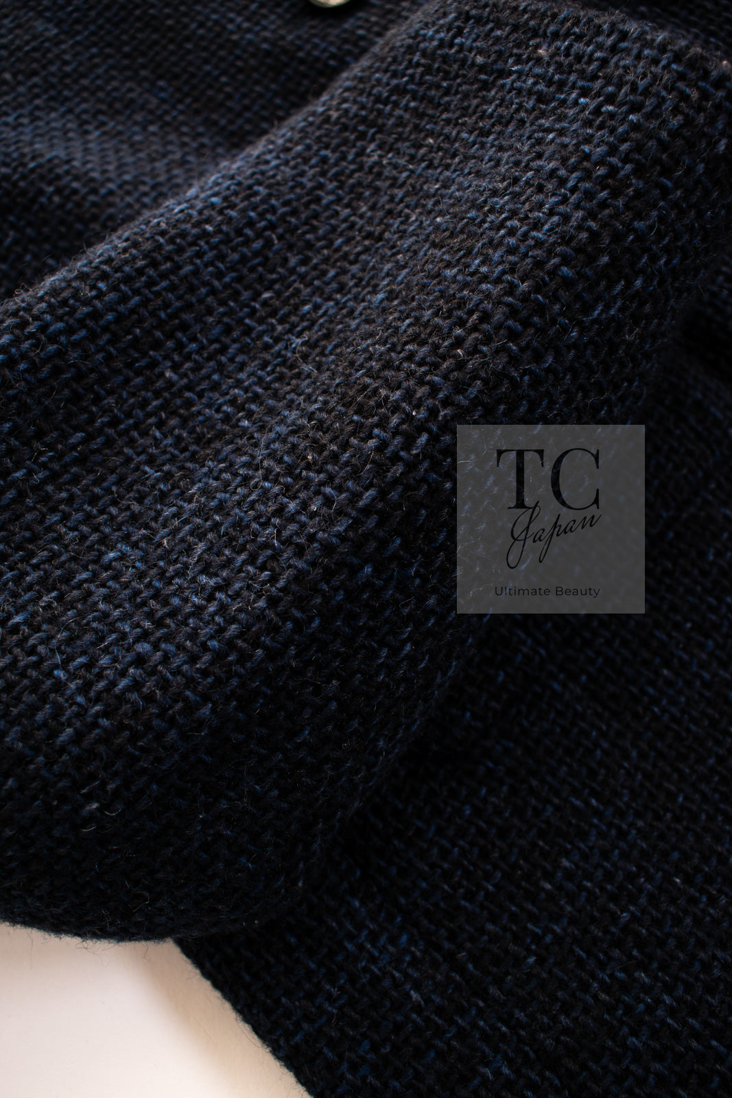 CHANEL 21B Black Navy CC Crystal Buttons Wool Tweed Jacket 36 シャネル ブラック ネイビー 紺 クリスタル CC ロゴ ボタン ウール ツイード ジャケット 即発