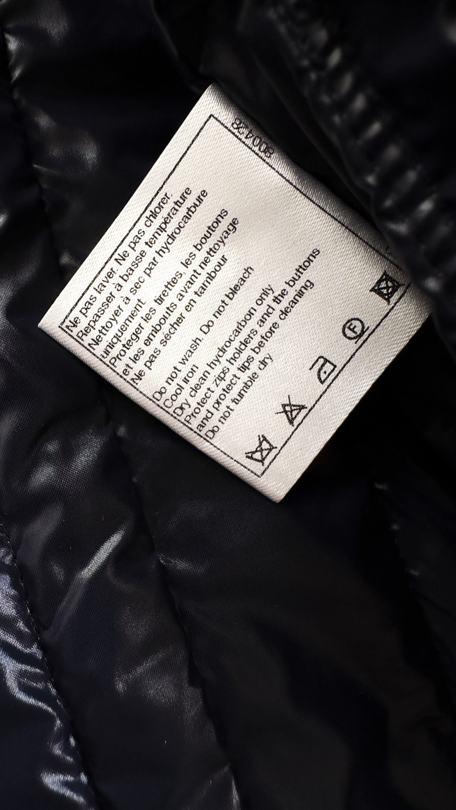 CHANEL 12S Black Zipper Jacket Hood CC Buttons 38 シャネル ブラック ブルゾン パーカー CC ジッパー ジャケット フード付 即発
