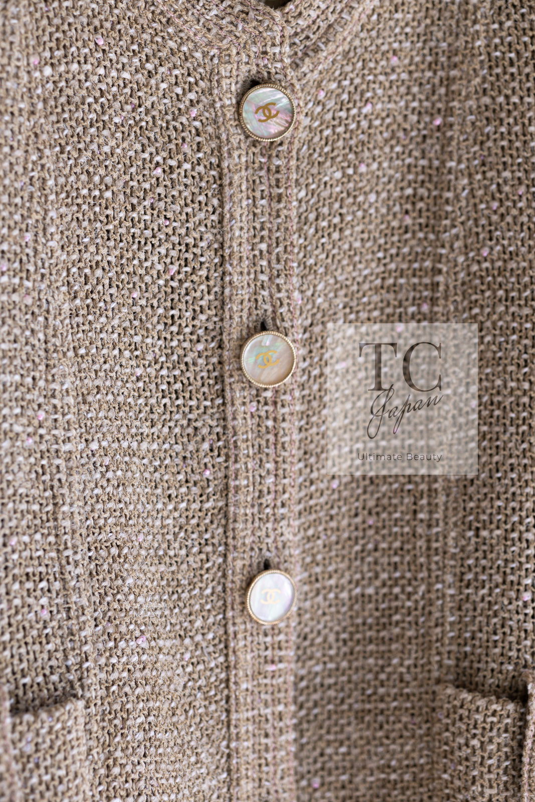 CHANEL 16C Beige CC Pearl Buttons Cotton Collarless Jacket 36 38 シャネル 一番人気 ベージュ CC パール ボタン コットン ノーカラー ジャケット 即発