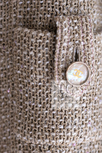CHANEL 16C Beige CC Pearl Buttons Cotton Collarless Jacket 36 38 シャネル 一番人気 ベージュ CC パール ボタン コットン ノーカラー ジャケット 即発
