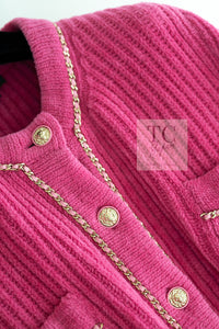 CHANEL 22PA Pink Knit CC Logo Buttons Chain Trim Cardigan Jacket 34 36 38 シャネル ピンク ニット ココ ボタン チェーントリム カーディガン ジャケット 即発