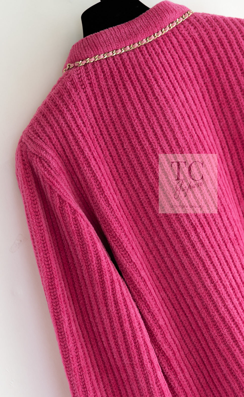 CHANEL 22PA Pink Knit CC Logo Buttons Chain Trim Cardigan Jacket 34 36 38 シャネル ピンク ニット ココ ボタン チェーントリム カーディガン ジャケット 即発