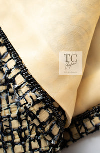 CHANEL 22PS Yellow Black Lion Button Double Jacket 38 40 シャネル イエロー ブラック ライオン ボタン ダブル ジャケット 即発
