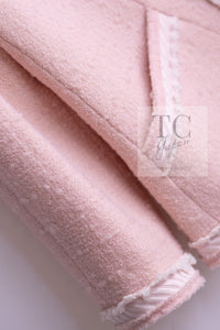 CHANEL 09A Pale Pink Apricot Wool Mohair Collarless Tweed Jacket 34 シャネル ペイル ピンク アプリコット ウール モヘア ノーカラー ツイード ジャケット 即発