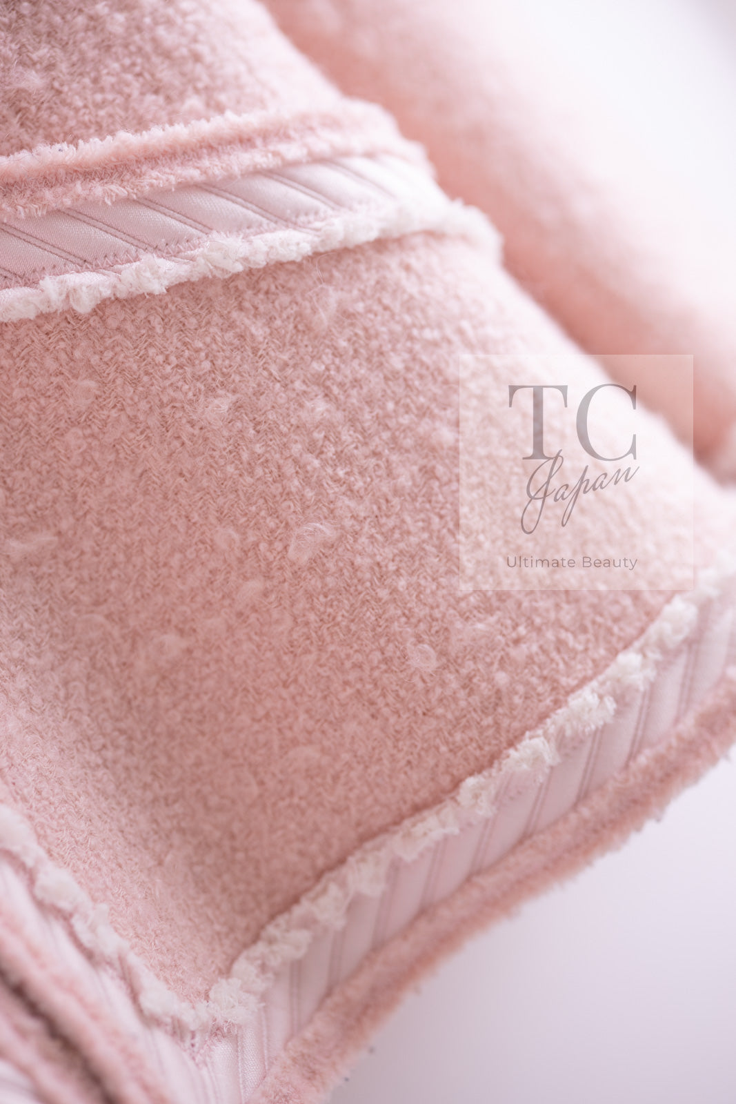 CHANEL 09A Pale Pink Apricot Wool Mohair Collarless Tweed Jacket 34 シャネル ペイル ピンク アプリコット ウール モヘア ノーカラー ツイード ジャケット 即発