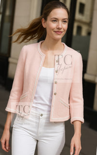 CHANEL 09A Pale Pink Apricot Wool Mohair Collarless Tweed Jacket 34 シャネル ペイル ピンク アプリコット ウール モヘア ノーカラー ツイード ジャケット 即発